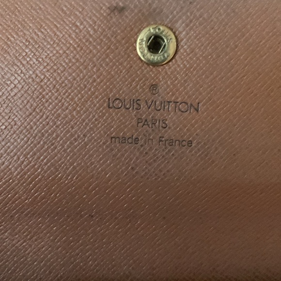 LOUIS VUITTON MONOGRAM CANVAS PORTE TRESOR INTERNATIONAL WALLET - Picture 8 of 13